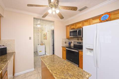 6004 Tangelo Drive, Fort Pierce FL - photo 13 of 42