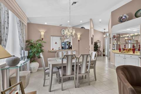 2260 Sapphire Circle, West Palm Beach FL - photo 19 of 89