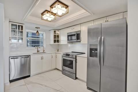1850 S Ocean Boulevard #609, Lauderdale-By-The-Sea FL - photo 17 of 54