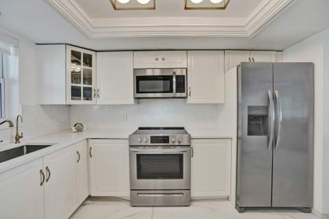 1850 S Ocean Boulevard #609, Lauderdale-By-The-Sea FL - photo 15 of 54