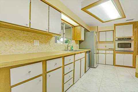 109 NW 51st Street, Deerfield Beach FL - photo 14 of 75