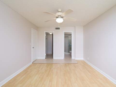 104 Paradise Harbour Boulevard #402, North Palm Beach FL - photo 20 of 43