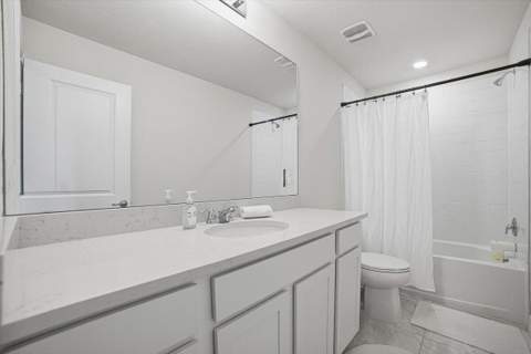 3149 Tamarind Drive, Lauderdale Lakes FL - photo 24 of 40