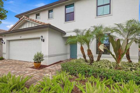 3149 Tamarind Drive, Lauderdale Lakes FL - photo 7 of 40