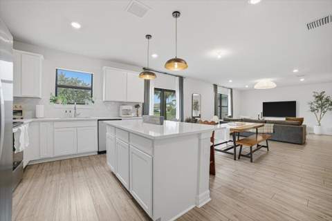 3149 Tamarind Drive, Lauderdale Lakes FL - photo 13 of 40
