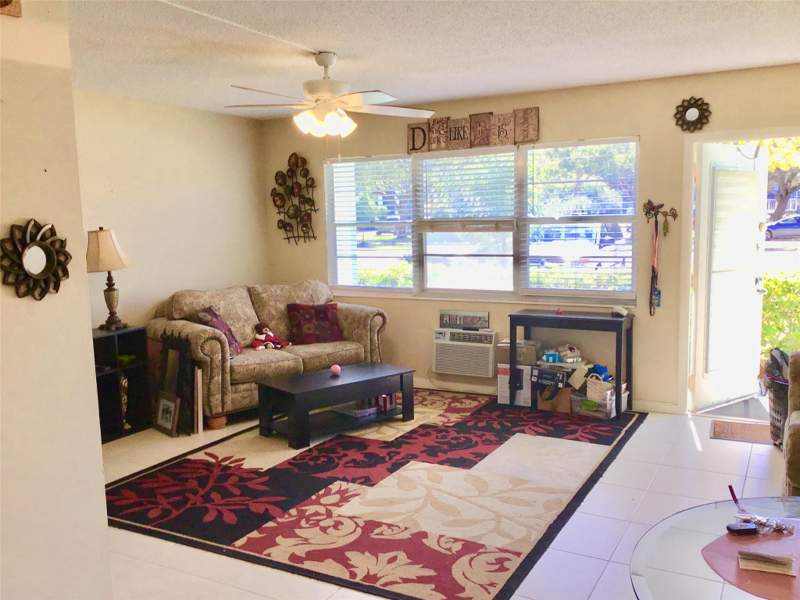 1 bedroom Condominium at 7 Oakridge B #7, Oakridge B Condo, Deerfield Beach — photo 4