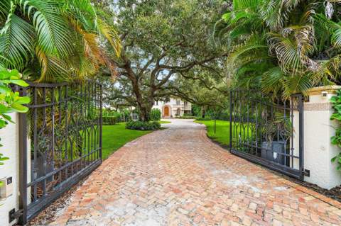 14898 Palmwood Road, Palm Beach Gardens FL - photo 10 of 50