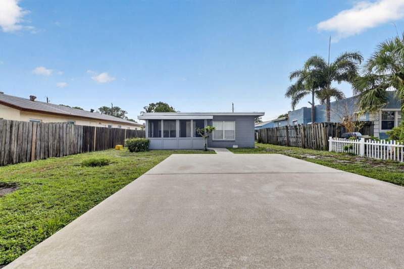2 bedroom Single Family Residence at 323 NW 4th Avenue, Delray Town Of, Delray Beach — photo 3