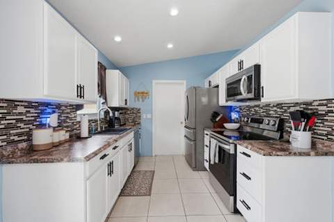 3489 SW Englewood Street, Port St. Lucie FL - photo 10 of 28