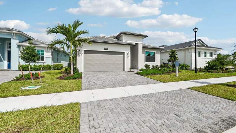 3 bedroom Single Family Residence at 13566 SE Grovewood Drive, Mosaic, Port St. Lucie — photo 1