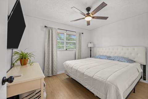 1917 SW Palm City Road #Apt g, Stuart FL - photo 18 of 77