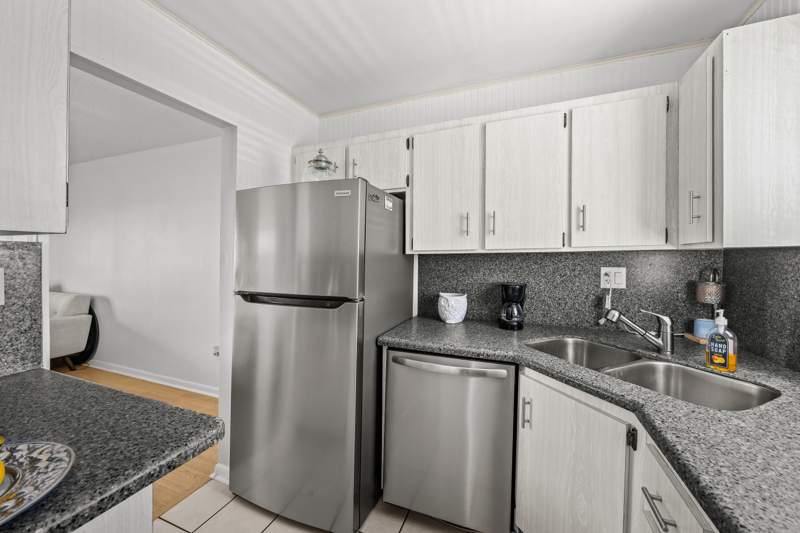 2 bedroom Condominium at 1917 SW Palm City Road #Apt g, King Mountain Condo (Aka Monterey Yacht & Country, Stuart — photo 4