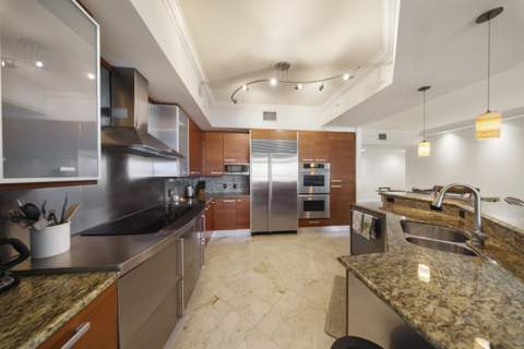 701 SE 21st Avenue #302, Deerfield Beach FL - photo 10 of 16