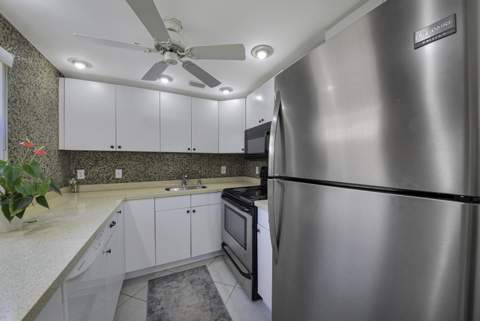 308 Brittany G, Delray Beach FL - photo 7 of 31