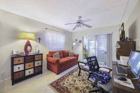 308 Brittany G, Delray Beach FL - photo 10 of 31