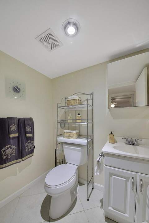 308 Brittany G, Delray Beach FL - photo 11 of 31