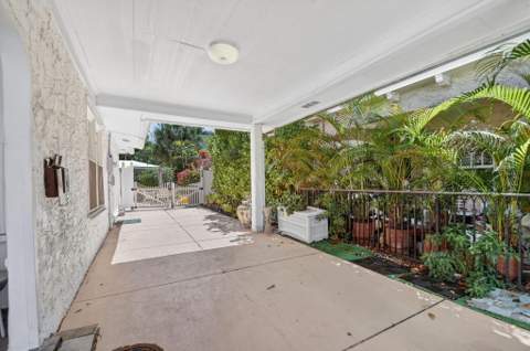 328 Monroe Drive, West Palm Beach FL - photo 6 of 80