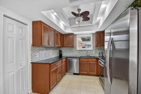 328 Monroe Drive, West Palm Beach FL - photo 12 of 80