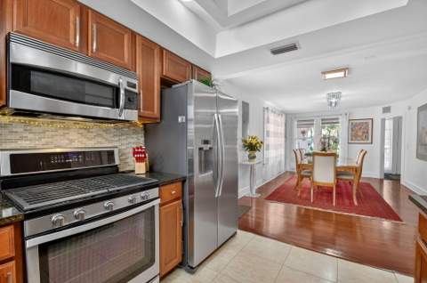 328 Monroe Drive, West Palm Beach FL - photo 16 of 80