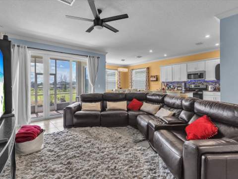 7190 NW Farnsworth Circle, Port St. Lucie FL - photo 11 of 65