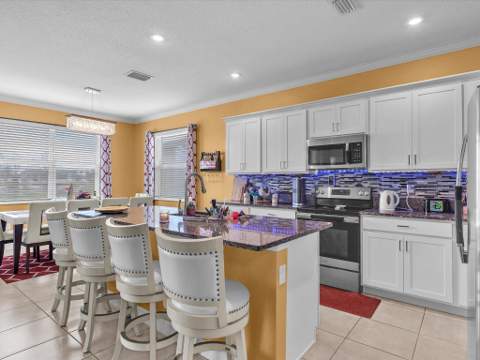 7190 NW Farnsworth Circle, Port St. Lucie FL - photo 13 of 65