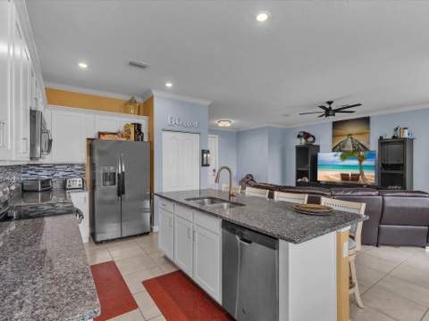 7190 NW Farnsworth Circle, Port St. Lucie FL - photo 15 of 65