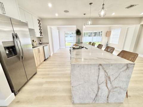 470 NE 45th Street, Boca Raton FL - photo 9 of 38