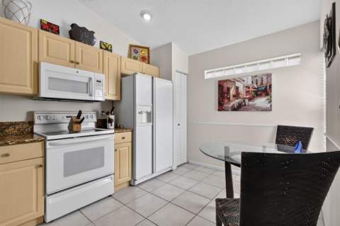 7203 Whitfield Avenue, Boynton Beach FL - photo 14 of 72