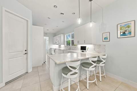 4956 Borland Lane, Palm Beach Gardens FL - photo 8 of 24