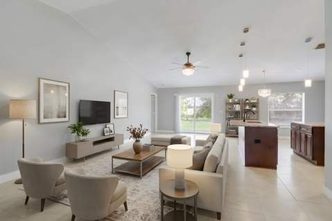 825 SE Cavern Avenue, Port St. Lucie FL - photo 13 of 48