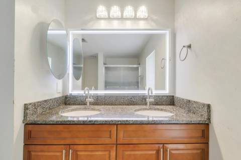 825 SE Cavern Avenue, Port St. Lucie FL - photo 18 of 48