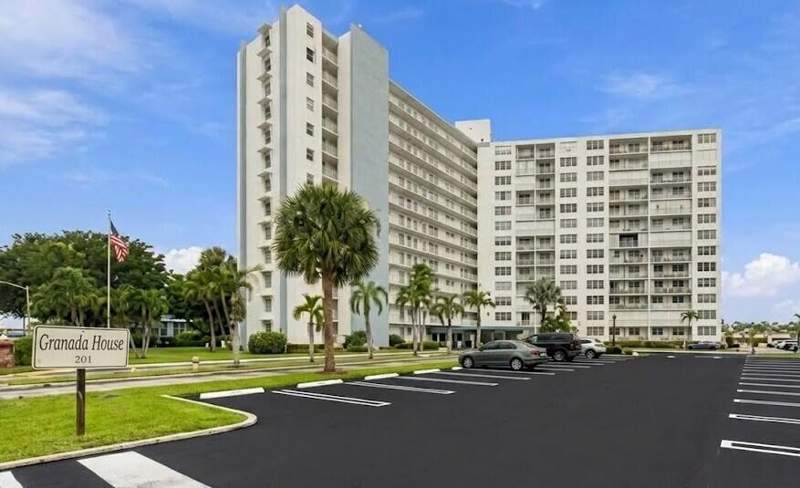2 bedroom Condominium at 201 N Ocean Boulevard #604, Granada House Condominium, Pompano Beach — photo 2