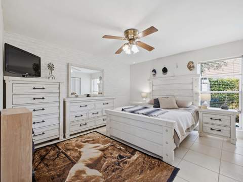 234 La Mancha Avenue, Royal Palm Beach FL - photo 20 of 38