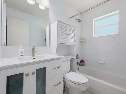 234 La Mancha Avenue, Royal Palm Beach FL - photo 18 of 38