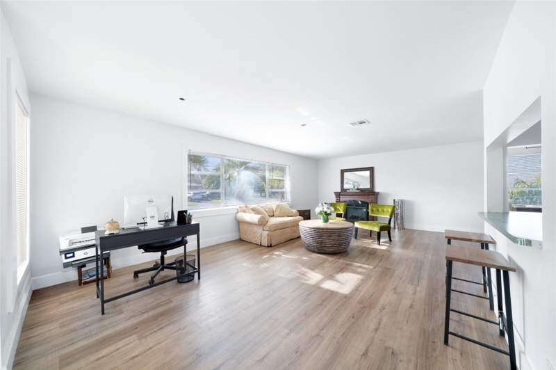 4 bedroom Single Family Residence at 4221 NW 107TH Avenue, CHEVY CHASE AMD PLAT, Coral Springs — photo 5