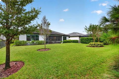 4529 Pinehurst Trail, Oakland Park FL - photo 7 of 64