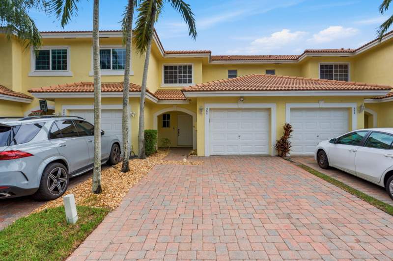 2 bedroom Townhouse at 660 Imperial Lake Road, Independence Cove, West Palm Beach — photo 3