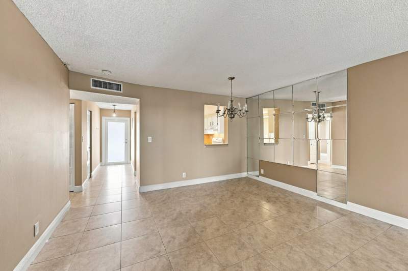 2 bedroom Condominium at 7680 NW 18th Street #406, 10 Of Palm Springs 2 Condo, Margate — photo 5