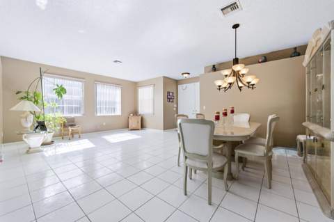 2430 Westmont Drive, Royal Palm Beach FL - photo 6 of 25