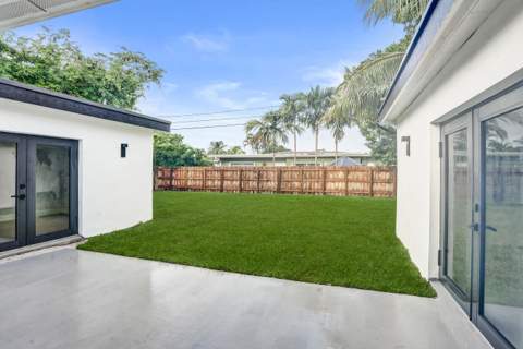4581 NE 3rd Avenue, Oakland Park FL - photo 16 of 50