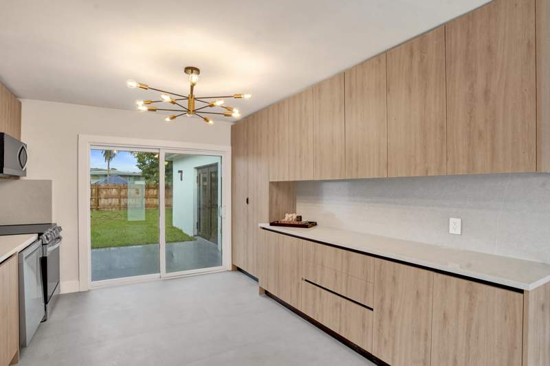 4 bedroom Single Family Residence at 4581 NE 3rd Avenue, North Andrews Gardens 2nd Add, Oakland Park — photo 4