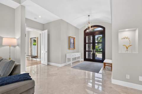 7037 SE Harbor Circle, Stuart FL - photo 8 of 69