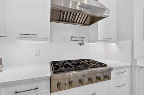 7037 SE Harbor Circle, Stuart FL - photo 18 of 69