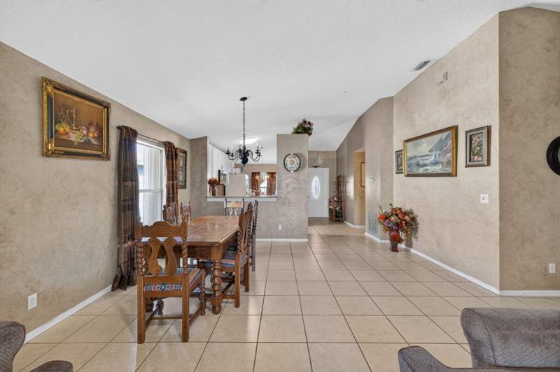 3 bedroom Single Family Residence at 628 Stanford Lane, ST JAMES GOLF CLUB PARCEL C PHASE 1, Port St. Lucie — photo 5