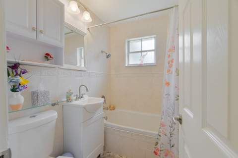 1318 CARDINAL Lane, Lantana FL - photo 16 of 50