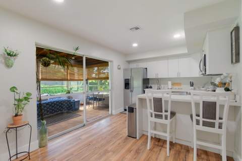 1318 CARDINAL Lane, Lantana FL - photo 17 of 50