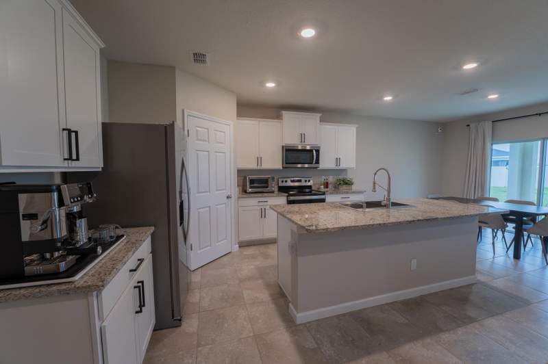 5 bedroom Single Family Residence at 11001 SW Tessili Way, VERANO SOUTH - POD C - PLAT NO. 2, Port St. Lucie — photo 5