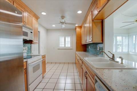 2198 SW 12th Avenue, Boynton Beach FL - photo 16 of 55