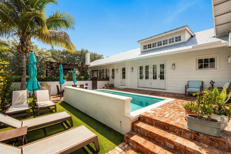 4 bedroom Single Family Residence at 108 N Swinton Avenue, DELRAY TOWN OF, Delray Beach — photo 2