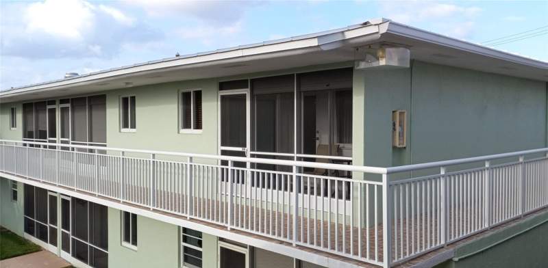 1 bedroom Stock Cooperative at 2100 NE 38th Street #218, Tarelton Manor Apts Co-Op, Lighthouse Point — photo 2